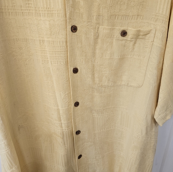 NWOT - Banana Cabana Yellow Silk Camp Shirt - Size L - Picture 2 of 8
